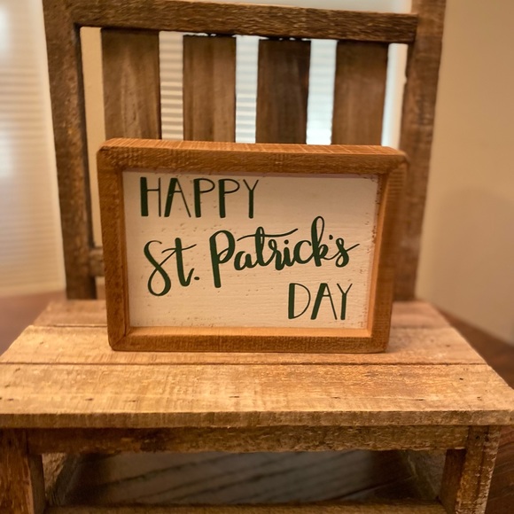 St. Patricks Day Tier Tray Sign, Farmhouse Happy St. Patrick’s Day Wood Sign - Picture 4 of 11
